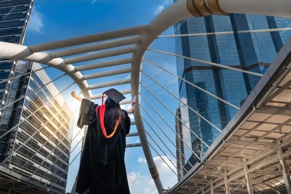 Обучение в Дубае для русскоязычных граждан стран СНГ