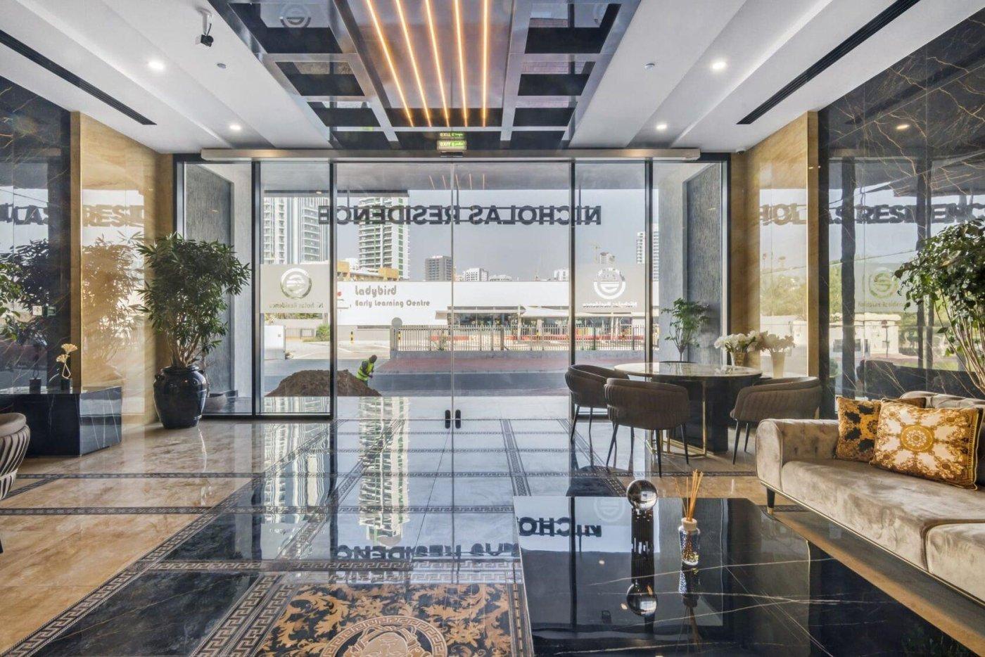 Nicholas Residence preview 3