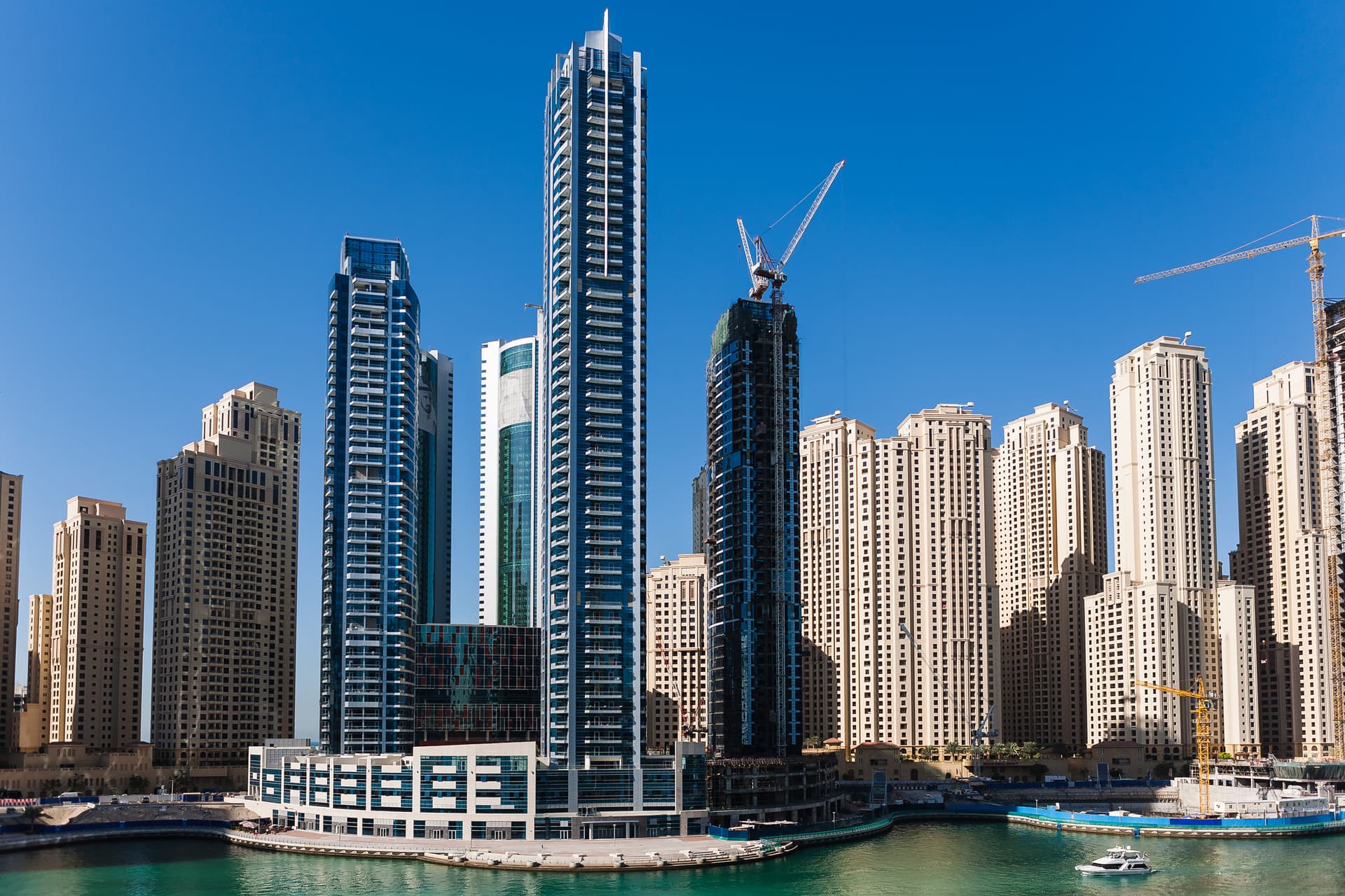 Advantages of Buying Ready Property in Dubai for Smart Investors