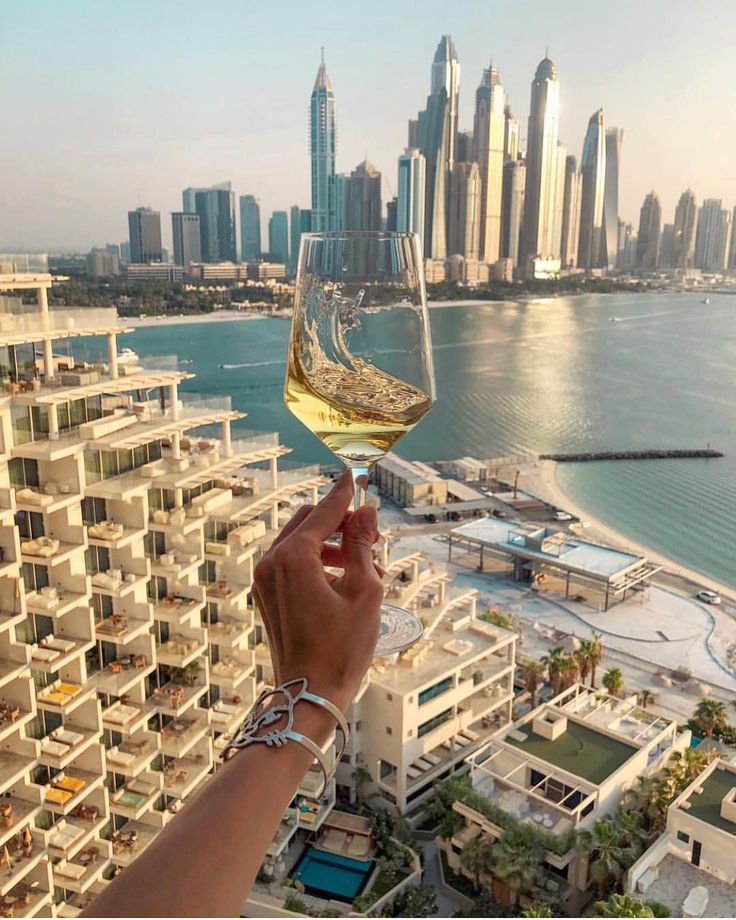 Why Invest in Property in the United Arab Emirates: Key Advantages